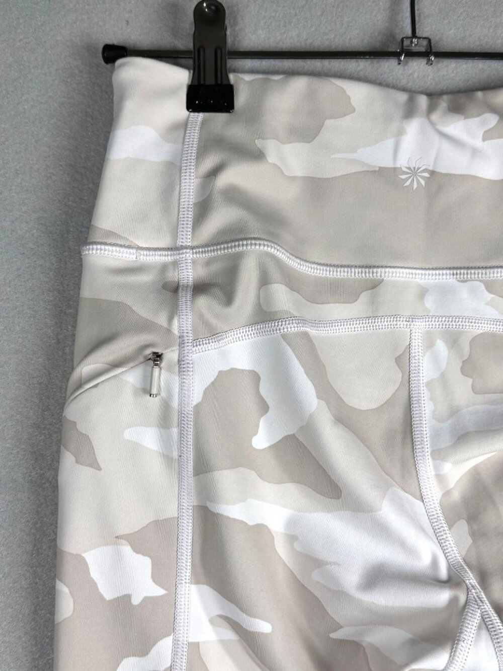 Athleta High-Waisted 7/8 Athletic Leggings Womens Size Small Beige White Camo - Picture 4 of 9